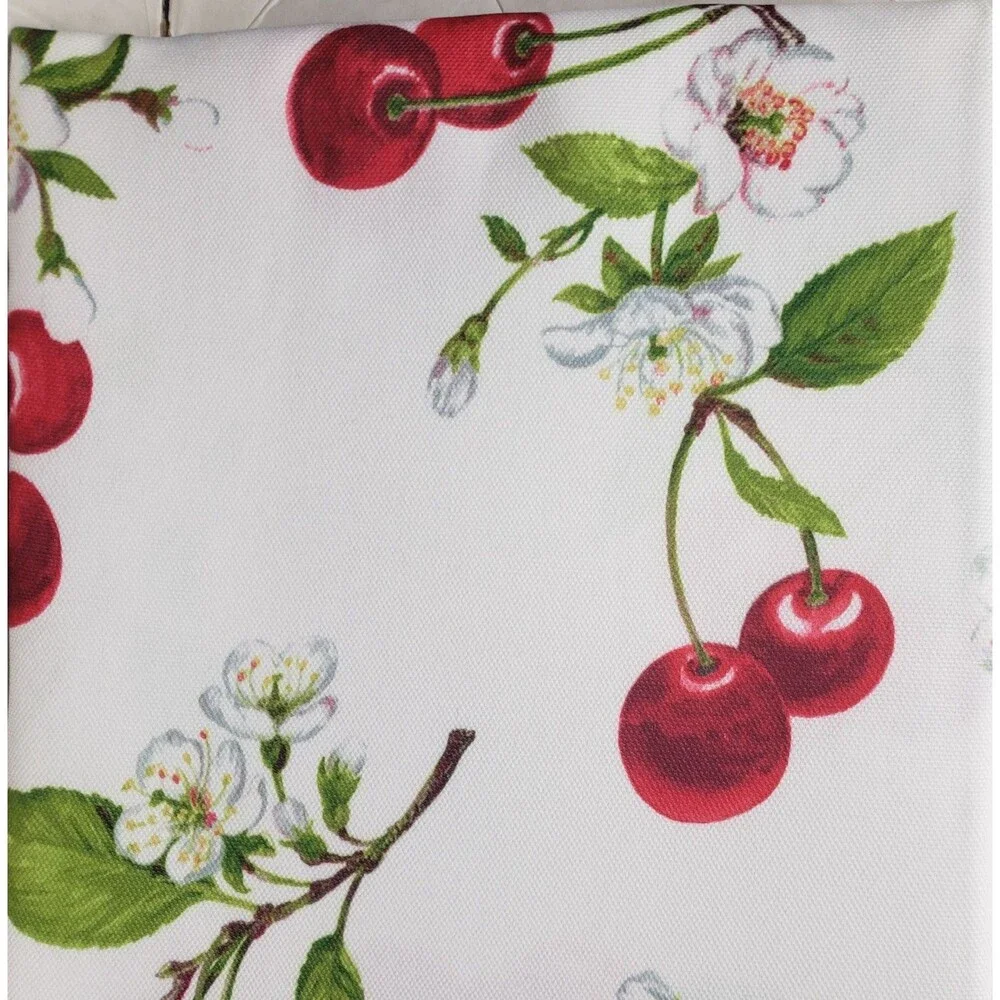 Printed Spillproof Tablecloth, 70